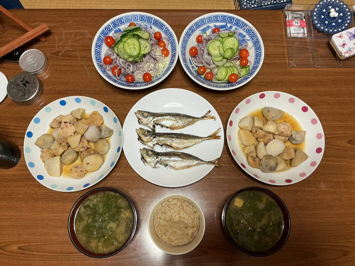 carlosdarder's tweet photo. 楽しくない作業に終わりが見えてきた。これでもう1パターンも用意しとけとか言われたら泣く。 https://t.co/xNenYNkq0t
