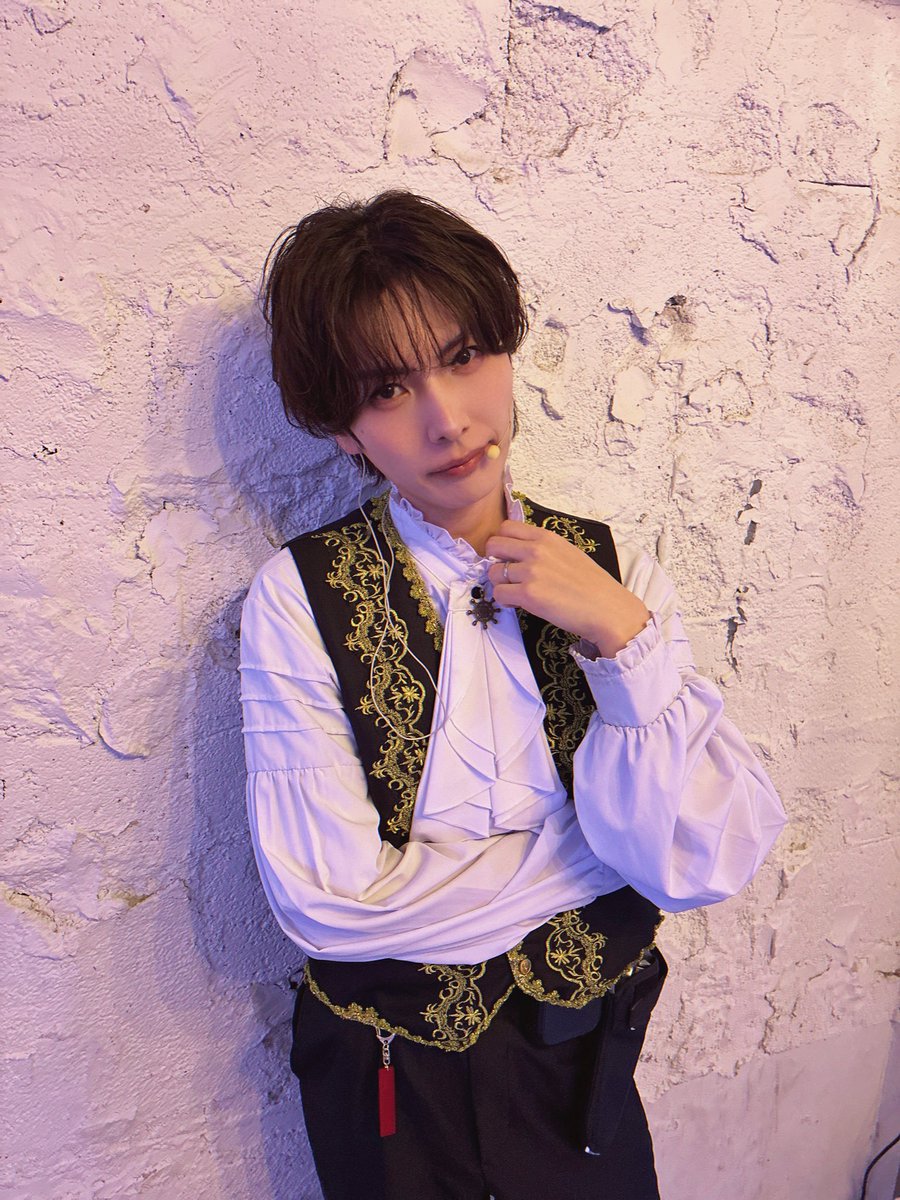 haru_remm's tweet photo. 本日4日目、着港まで残すところ後２日となりました。

本日は生憎の雨ではございますが、ご乗船予定の皆様どうぞお気をつけてお越しくださいませ🚢

当日券もございますので、飛び入りのご乗船も大歓迎です🥀

#エターナルループ https://t.co/CiRTpr0FWz