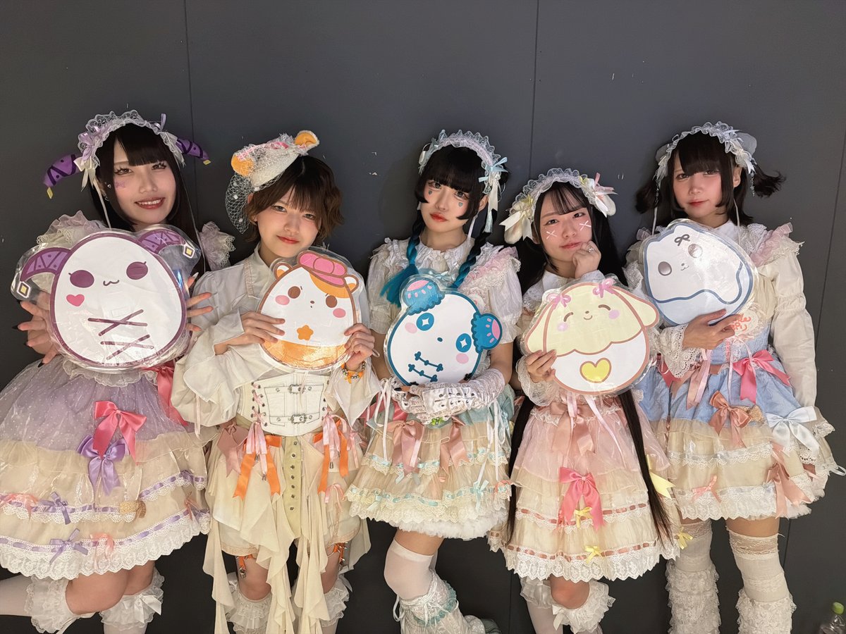 ABCIDOLofficial's tweet photo. 【#ABCIDOL】
at YOKOHAMA COAST garage+
<WHITE STAGE>
次の出演者はきゅんきゅん♡ぷりえーる(@KCIG_Project)です💖
夢見る気持ち
絶対無敵🔥
#きゅんぷり #ABCIDOL1024 #当日券販売中 https://t.co/c30N8IcYXW