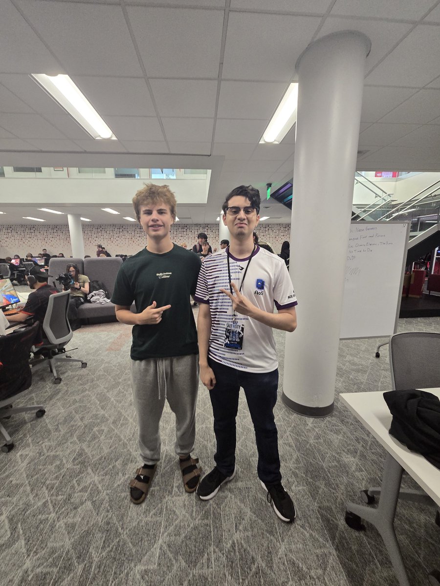 toothp1ckAvL's tweet photo. First LAN event closed out, didn't get the result we wanted but we learn and go next, genuinely a great time and cant wait to do it again 💪 https://t.co/Rpgfyv7Ysr