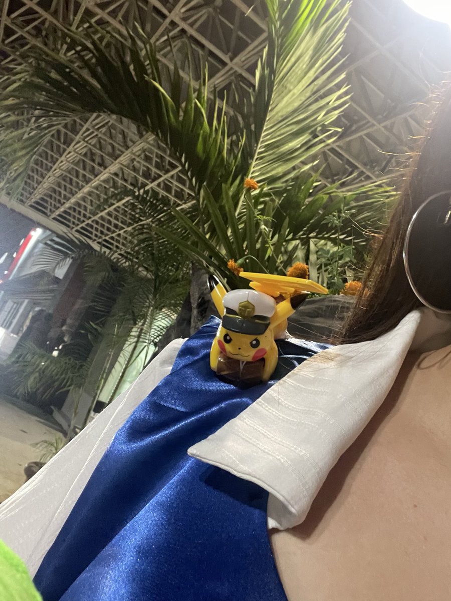 rdgzp_'s tweet photo. lista para cazar pokemones https://t.co/koQYDtYTMV