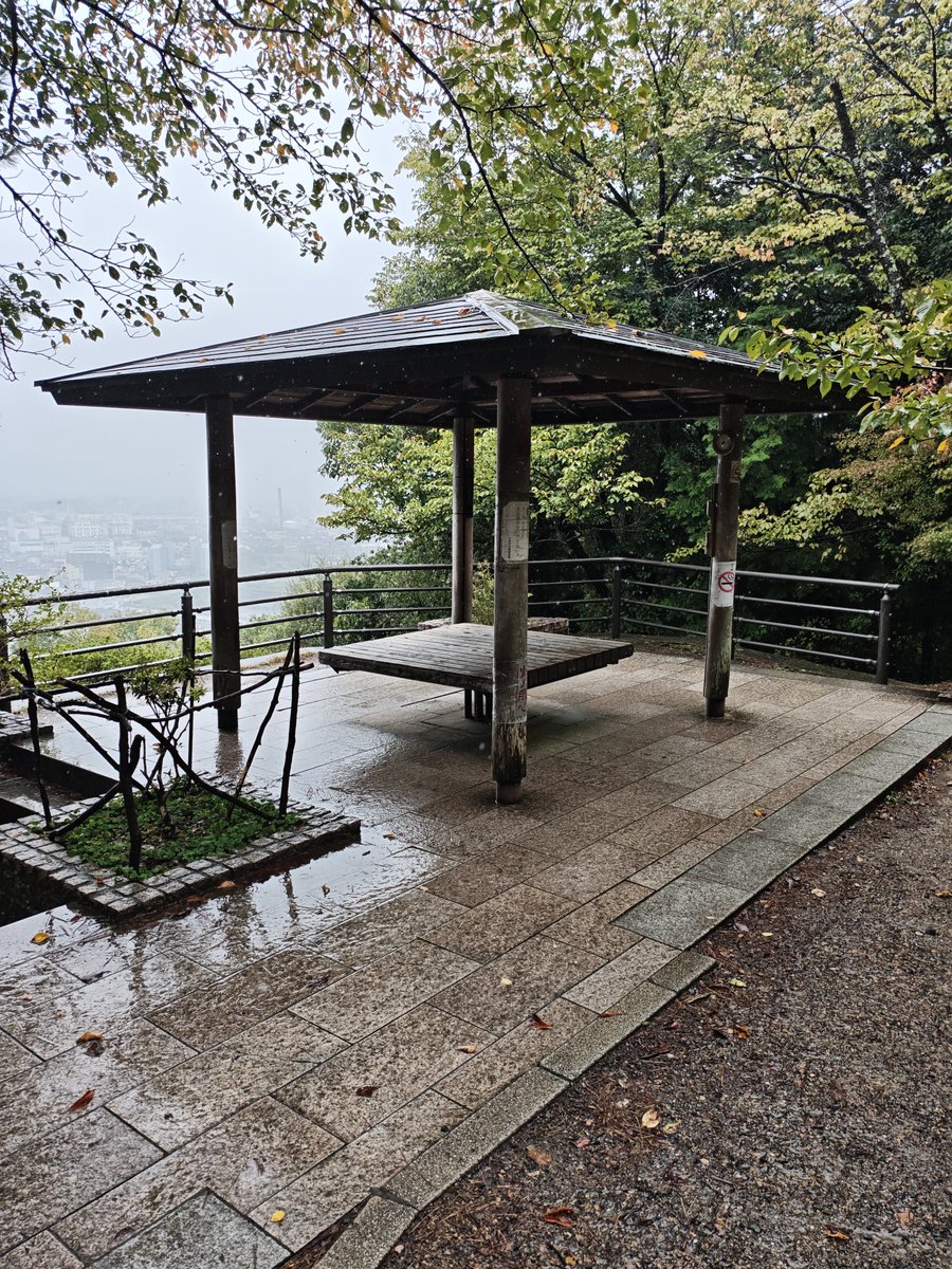 yukk666's tweet photo. 雨の日に登山はまっじできつい https://t.co/iXHytb2V5U