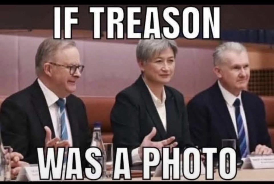 ERsix89's tweet photo. @AshPolitik And you’d put your trust in these incredibly incompetent, inept , useless and corrupt morons 🤪🤣😂🤣 https://t.co/ZC7Uq9SMVb