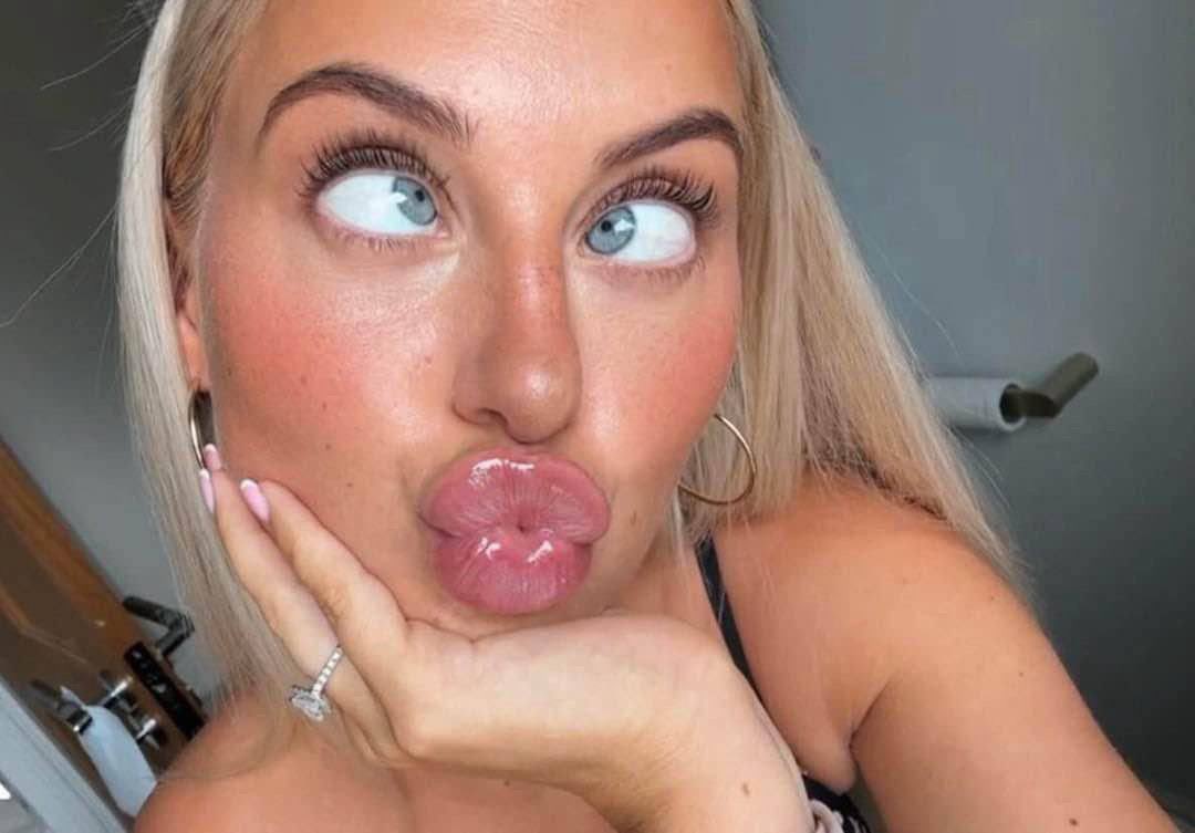 facegoonfuel's tweet photo. Goddess lips 👄🔥 https://t.co/efKKc3F2rn