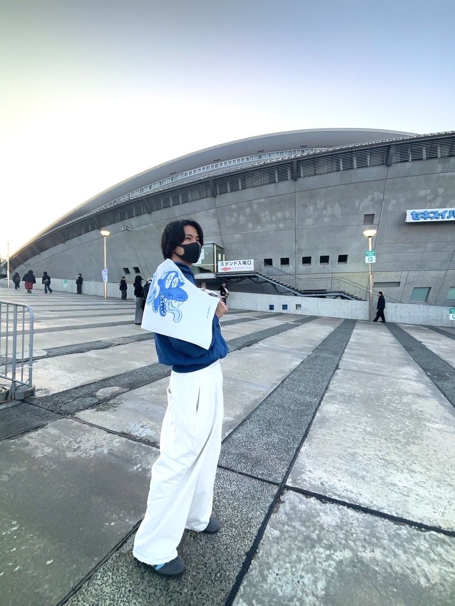 sakura_inu_'s tweet photo. kickoffに向けてヌー民の友達増やしたくて作りました！気軽にお話しできたら嬉しいです！
日常のことも呟きますので大丈夫な方仲良くしてください👑🐃

#KingGnu 
#KingGnu好きな人と繋がりたい
#KingGnu好きと繋がりたい
#ヌー民と繋がりたい https://t.co/sEjGnYYvZY