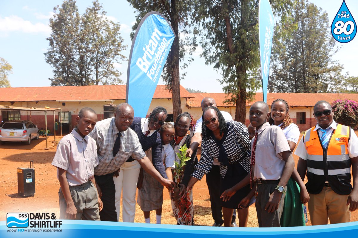 DavisShirtliff's tweet photo. Davis &amp; Shirtliff and Britam Foundation restored water access at Kandani Primary School with a solar-powered pump delivering 8,000 litres/hour to over 800 people. 

Trees were also planted for a greener school. 

#ImprovingLives #CommunityImpact https://t.co/u3bXq9mBeX