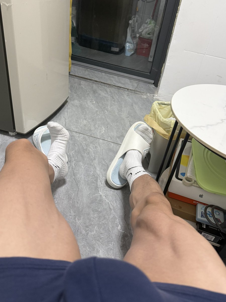 oxcx10's tweet photo. 宝宝 快来给你摸 #熊猴 https://t.co/du35uvQnsV