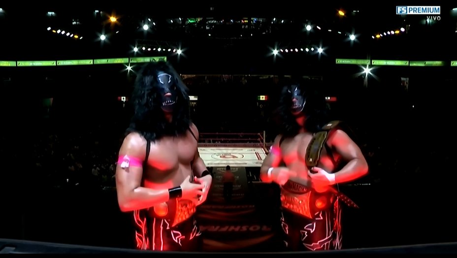ADPSHOWOFICIAL's tweet photo. 🔥🤼 ¡TERCERA LUCHA DEL #CMLL! 🇲🇽
💥 Relevos australianos | Encuentro a 2 de 3 caídas, sin límite de tiempo
🔵 #MascaraDorada, #BrillanteJr, #ReyPegasus y #Kemonito
🆚
🔴 #SoberanoJr, #CalaveraJrI, #CalaveraJrII y #Kemalito
👨⚖️ Árbitro: #TigreInfante
🔥 ¡Ocho protagonistas en un choque de emoción y lucha libre!
#CMLL #viernesespectaculares #adpshow