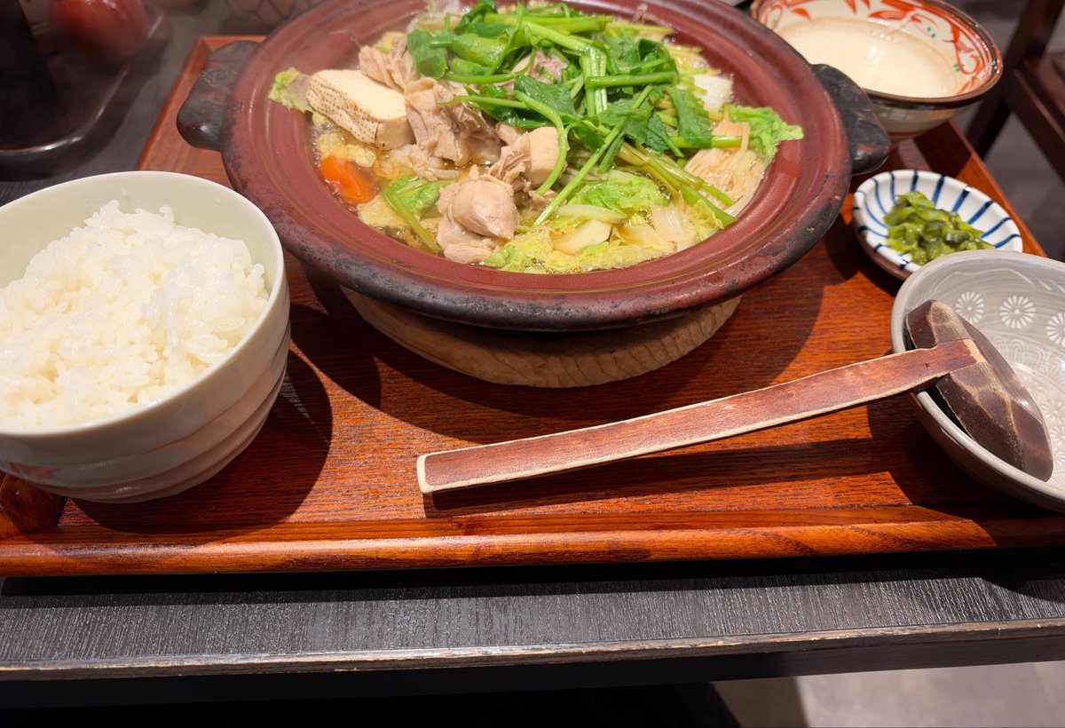 ebiosiyou's tweet photo. せっかく宮城に来たのでセリ鍋を食べる https://t.co/7PxPepCXHM