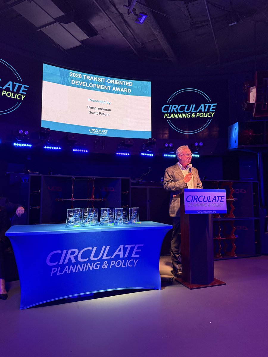 CirculateSD's tweet photo. A big thank you to our incredible 2026 Momentum Awards presenters for helping us recognize the people, projects, and big ideas moving San Diego forward! 🎤✨ https://t.co/XteSCromSc
