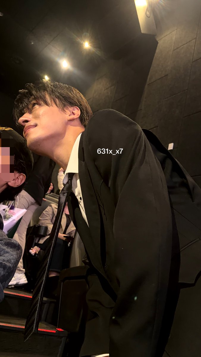 631x_x7's tweet photo. 261024 실낙원 무대인사 #구교환

초미남 등장해서 나 진짜 깜짝 놀라버림 https://t.co/AaLFmLXMik