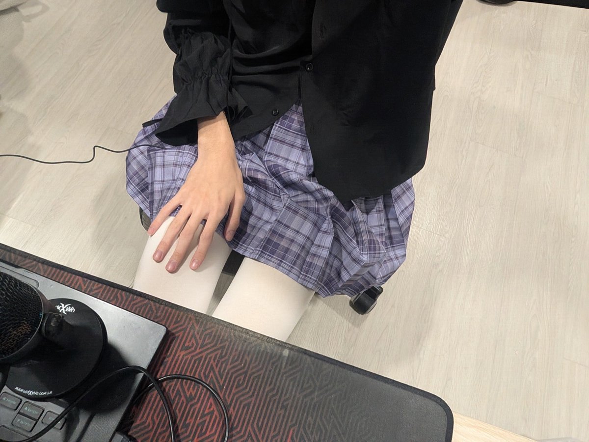 KIIRONIX520's tweet photo. 打遊戲的時候其實你的隊友是男娘你忍得住嗎
#男娘 https://t.co/rsDe06cWxP
