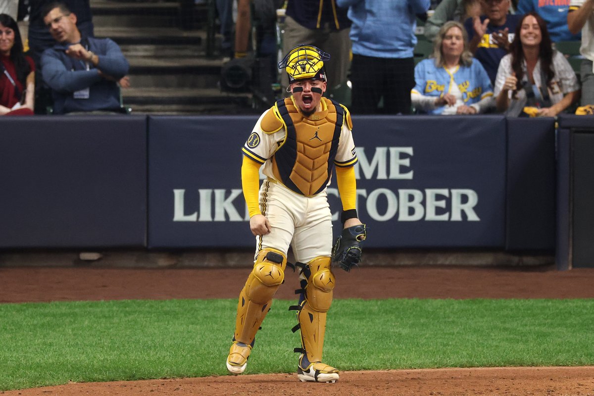 BaseballQuotes1's tweet photo. William Contereas is the first catcher this century to have multiple hits and multiple caught stealings in a World Series game https://t.co/FxJUXsVvyN