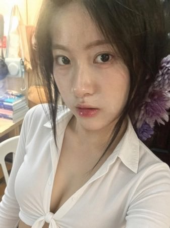 laura97ue8's tweet photo. 中午了有人看喷泉吗？

睡醒了，来X发泄了

流言11  我秒发 https://t.co/1lIKQyusCk