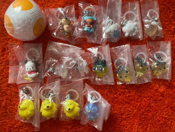 hansol_6's tweet photo. 【譲渡】めじるしアクセサリー ガチャガチャ

譲：画像1〜4枚目
求：定価300円＋送料
郵送対応／3点〜

お気軽にリプ・DMください✧

検索用：めじるしアクセサリー めじるし ガチャガチャ カプセルトイ ガチャ 譲渡 交換 サンリオ ちいかわ ディズニー https://t.co/U2vp4ZNJhC