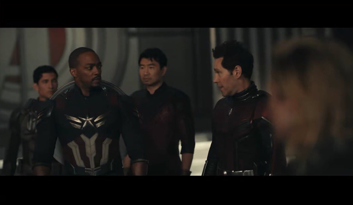 bartonovopolis's tweet photo. The Russos don’t get enough shit for how abysmal they are at blocking and basic composition. 

Look at the state of blockbuster filmmaking lmao https://t.co/tX0fSiZQEO