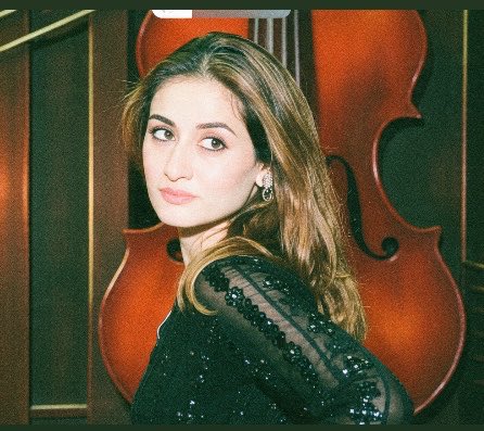 FitzTheBosss's tweet photo. Serving… 🥵🔥

#UditiSingh || #BiggBoss20 || #BB20 https://t.co/6A0cgjuizt