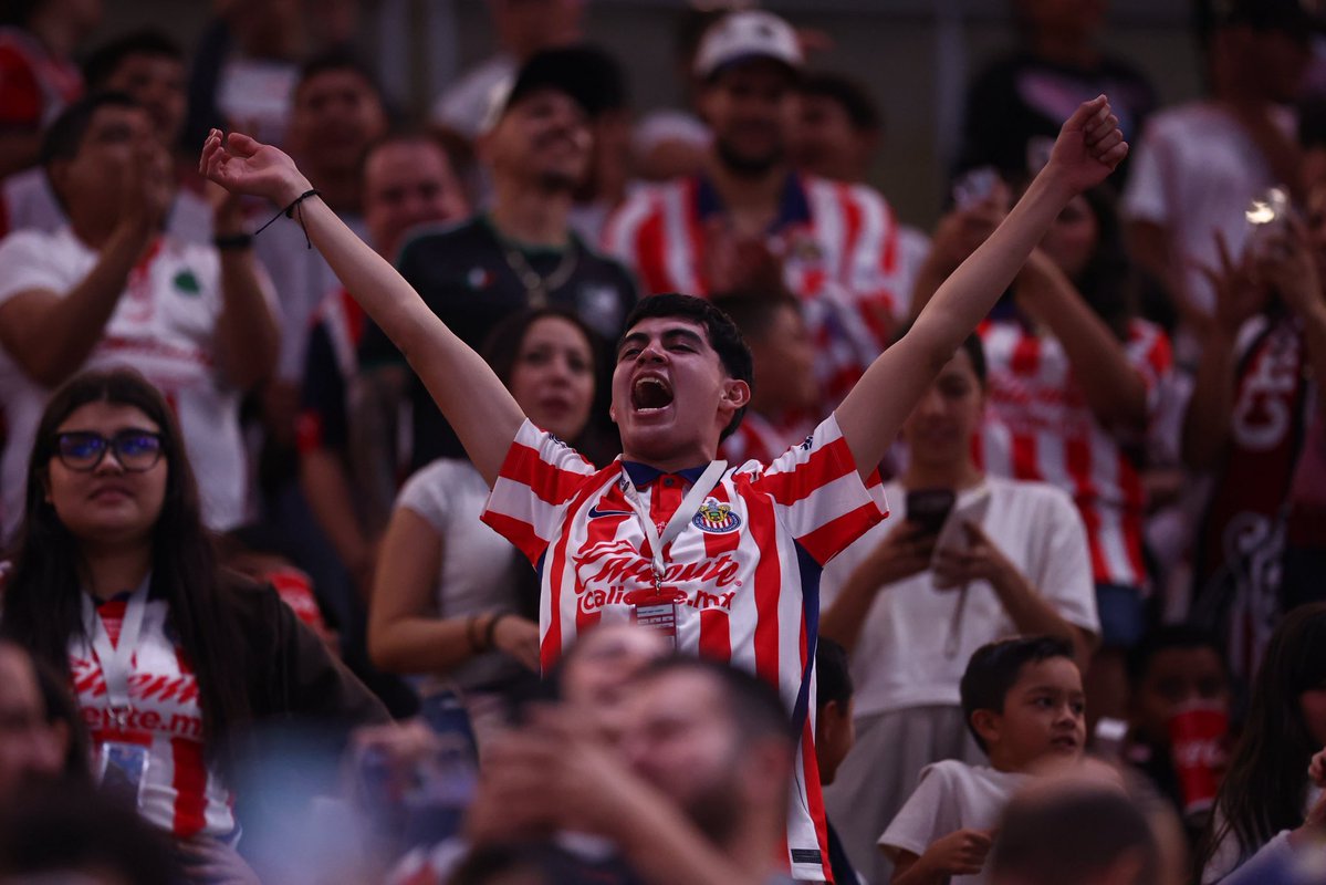 Chivas tweet picture