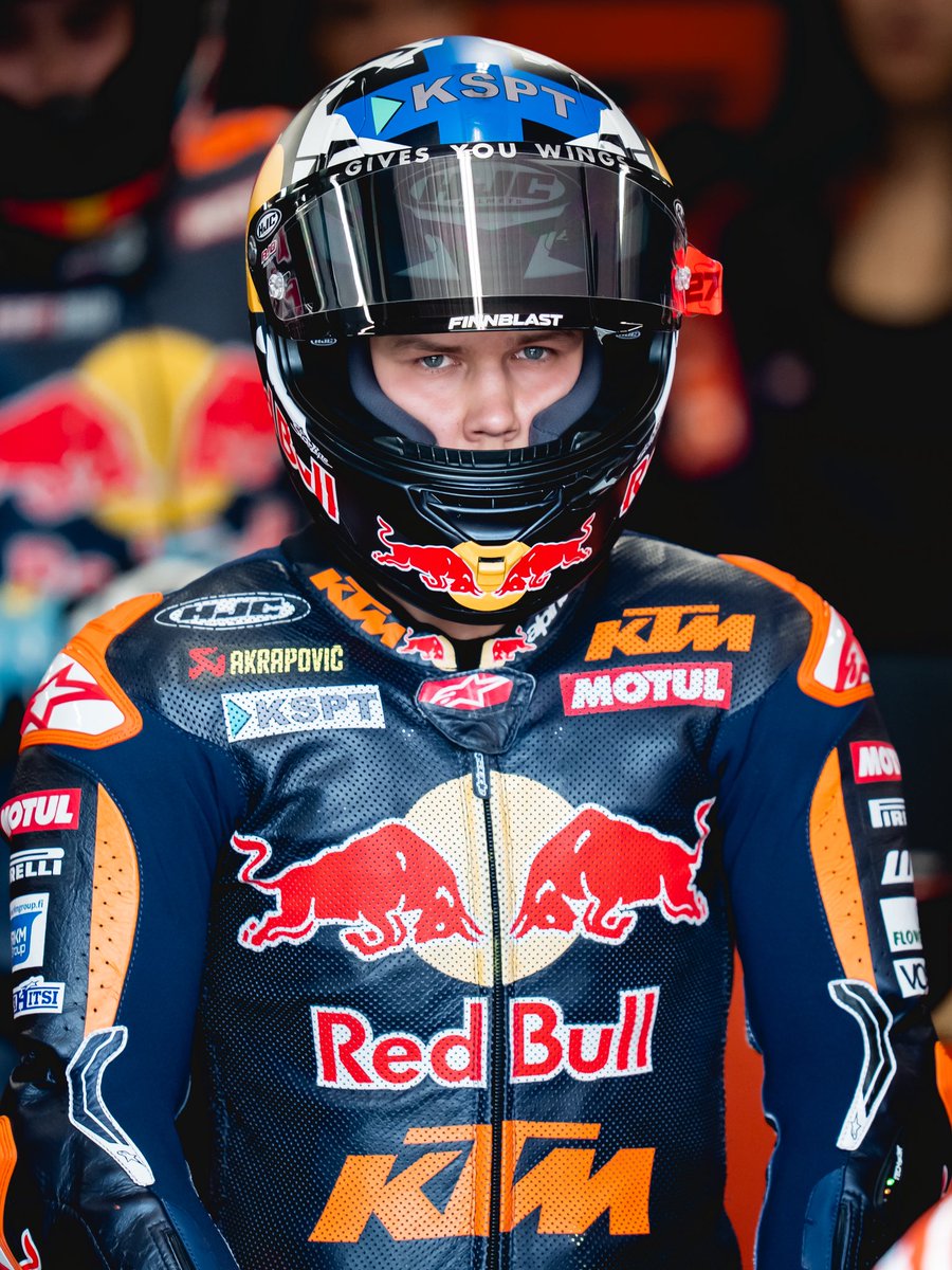 Tech3Racing's tweet photo. The final qualifying wrapped up in Phillip Island 🥺... but we’re fired up and ready to go racing! 

It’s almost time for the Sprint! 🚀

#AustralianGP #MotoGP https://t.co/qZB8q5sWEv