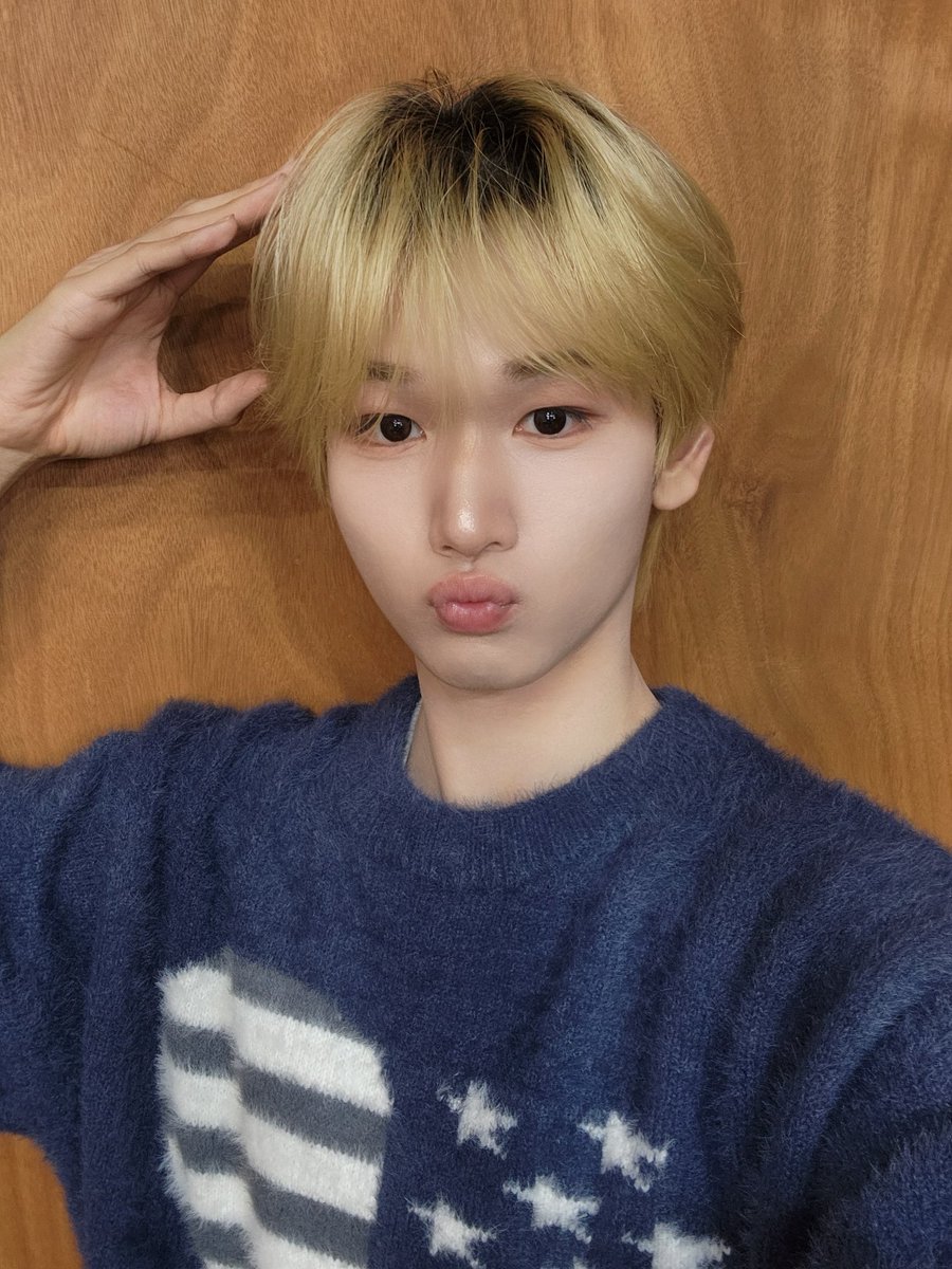 itsnot9ver's tweet photo. π 261023 π° jihoo cosmofans update
π° βμ€λ λΌμ΄λΈ λ무 μ¬λ°μλλ° λ€λ€ μ¬λ°μλμ?? μμΌλ‘λ μ λΆνλ립λλ€! ππββοΈβ
γ΄ βTodayβs Live stream was so much funβdid everyone else enjoy it too?? I look forward to your continued support! ππββοΈβ
#idntt #findid #kimjihoo #κΉμ§ν https://t.co/W2PrAmUTcv