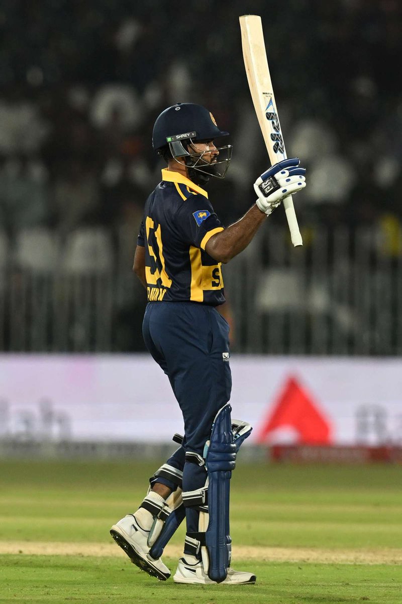 AkhandSharma9's tweet photo. π¨ PAVAN RATHNAYAKE TAKE A BOW! π±π°π₯
π― 130 OFF JUST 106 BALLS! π€―
π₯ 15 FOURS | 3 SIXES
Pavan delivers a sensational century to power Sri Lankaβs historic 430-run chase against England! π₯Άπ
#SLvsENG https://t.co/eEo4zkEirF
