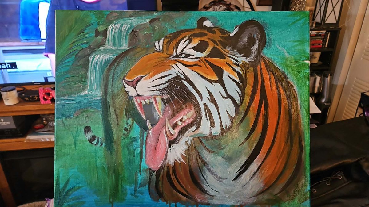 Prismpup27's tweet photo. Wanted to post my tiger as he is since I havent been able to work. Hopefully I will be seen at galaxie again soon, I adore this piece and I want it to sell to the right person if I dont keep it. Because honestly hes SICK and I want him for myself. https://t.co/IOgVQGdQVy