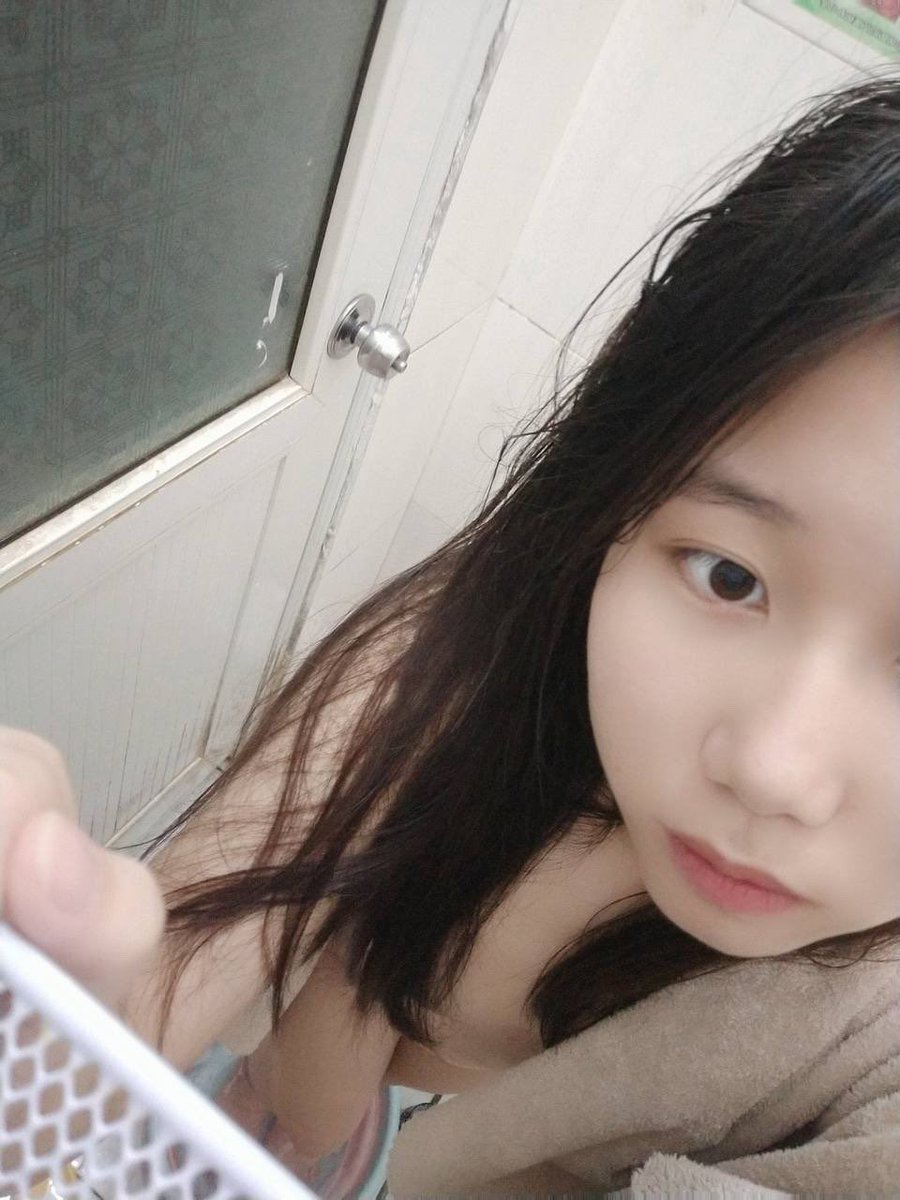 heather96sq2's tweet photo. 中午好！！某音发不出！

男生要打的举手33🙋

我来发X！！不许转发嗷！！ https://t.co/8mcp5ft5uK