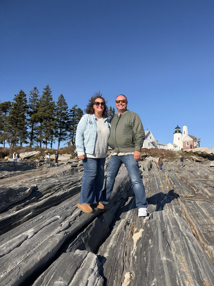 JonathanESmith's tweet photo. More of the beautiful Maine scenery and fall colors. https://t.co/LVnlGzB0zU