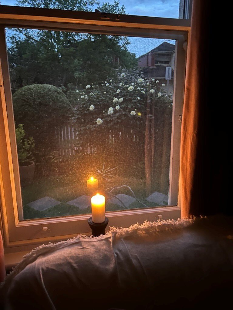 Mon4Kooyong's tweet photo. From Kooyong to Indi 🧡
We send our love and support to Helen, her family, her staff, and her community. https://t.co/3vOXGivK9M
