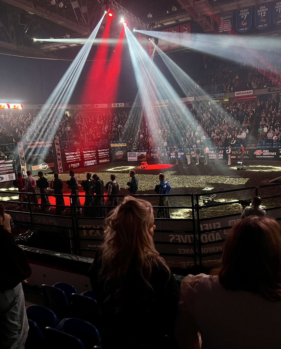 CandaceFiles's tweet photo. Canadian bull riding finals. Pyro, flames, 2,000 lb bulls. Honestly the most restrained fireworks show I've seen at an event this year. Erika would've sent it back 🔥 https://t.co/ug0oQMxdws