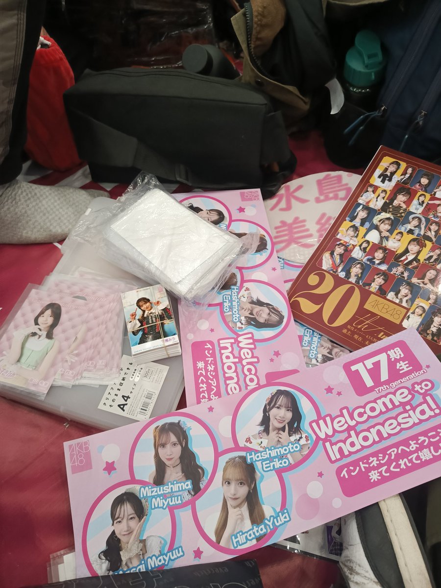 48_Rae's tweet photo. GUYS YANG MAU FREE OFFICIAL PP/PC AKB48 BISA DATENG KE SINI YA ADA BANYAK FREE PP SUKISH SAMA PC THEATER JG

SYARAT RT SAMA REPOST YA 🙌 https://t.co/GH1nKmOcIO