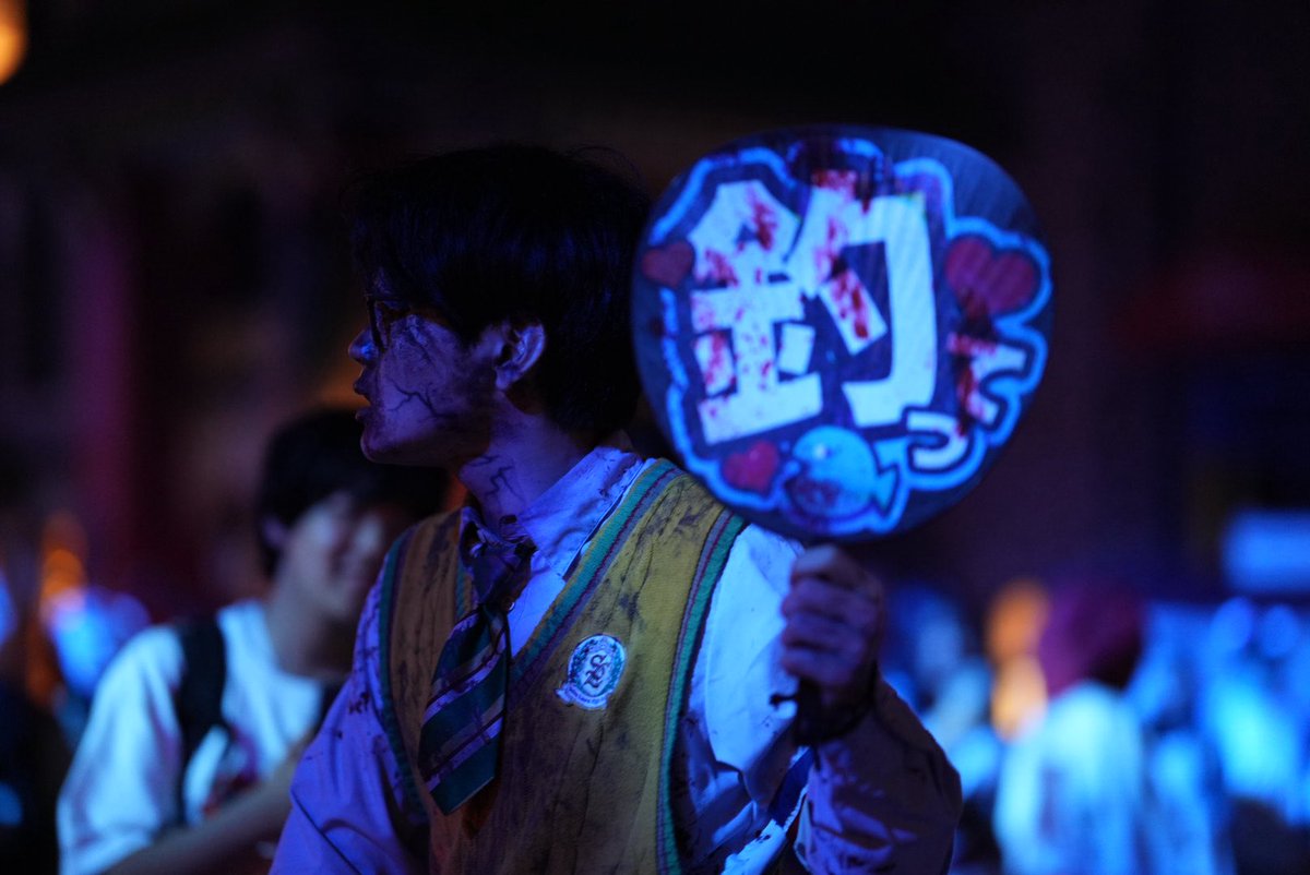chimo_usj's tweet photo. 10/18短パンベストオタクゾンビ
#usjハロウィン #usjホラーナイト #usjファン #hhn2026 #オタクゾンビ #ストリートゾンビ #撮って出し https://t.co/pHs7ipvf9f