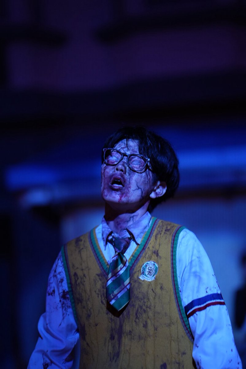 chimo_usj's tweet photo. 10/18短パンベストオタクゾンビ
#usjハロウィン #usjホラーナイト #usjファン #hhn2026 #オタクゾンビ #ストリートゾンビ #撮って出し https://t.co/pHs7ipvf9f