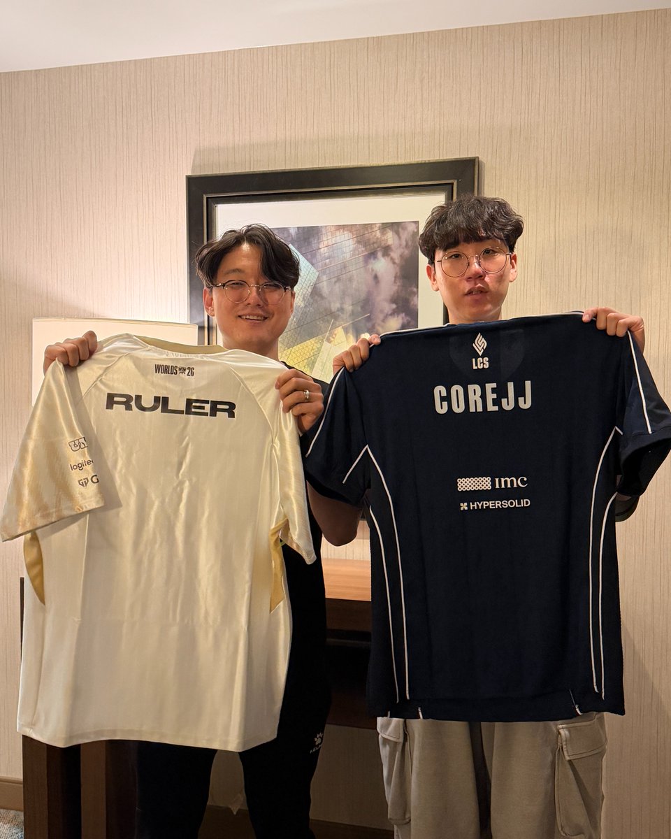 GenG's tweet photo. The Last Galaxy reunites at Texas 
@TeamLiquidLoL https://t.co/cYKDhQyNj1