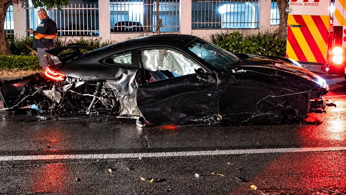 _ArriveAlive's tweet photo. KZN VIP’s emergency medical teams attended two separate serious crashes within approximately 24 hours along Umhlanga Rocks Drive

https://t.co/E85rDI04Wc

#ArriveAlive #RoadSafety #KZNVIP https://t.co/iRUAvD04Sp