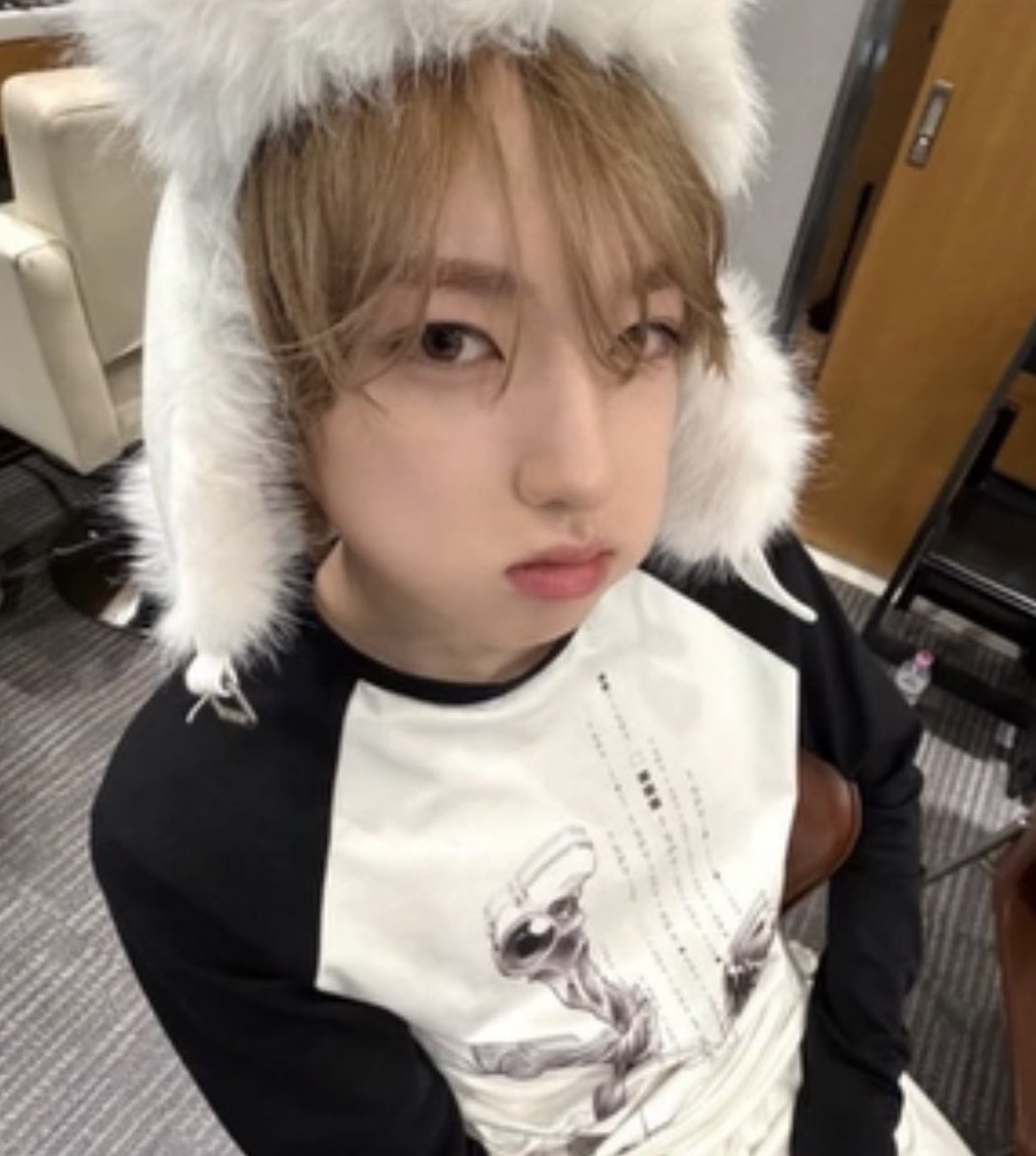 sasaoookk's tweet photo. 너 뽀뽀하면
안 돼

                                                  아 ;; 안 해여 ;; https://t.co/UQm50yuETl