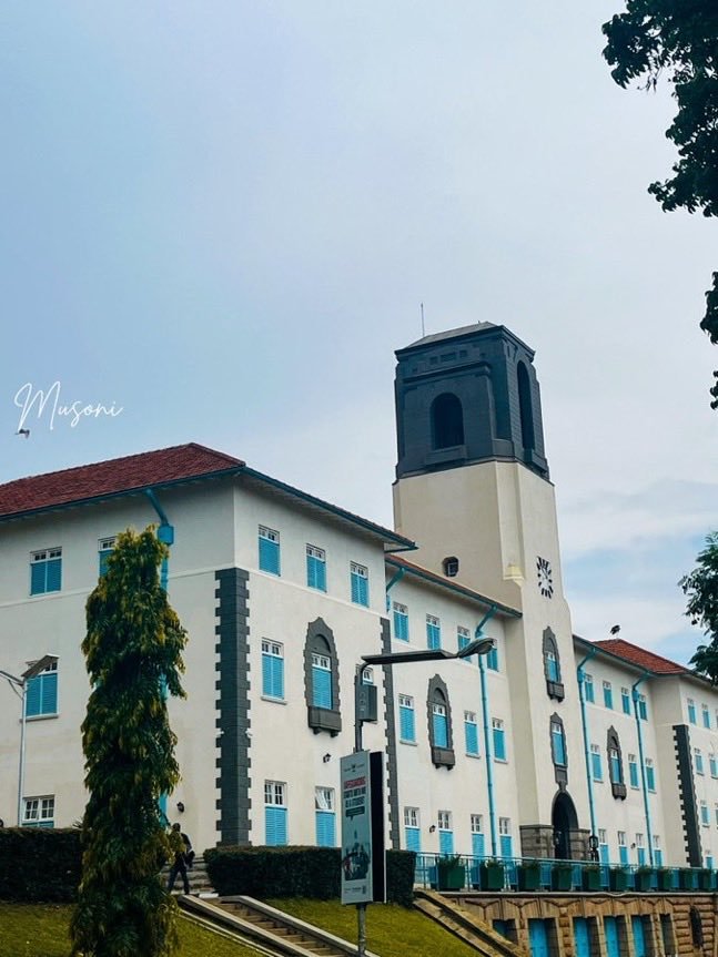 vibemaker256's tweet photo. Facts about people who study from this campus?????? https://t.co/CEOeNhltyM