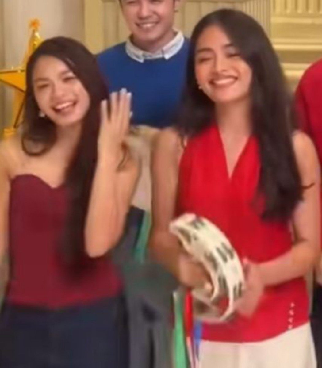 vivi_voree's tweet photo. My @vivoree and  @kolettemadelo in one frame 😍😍 https://t.co/iYjOtzWiqe