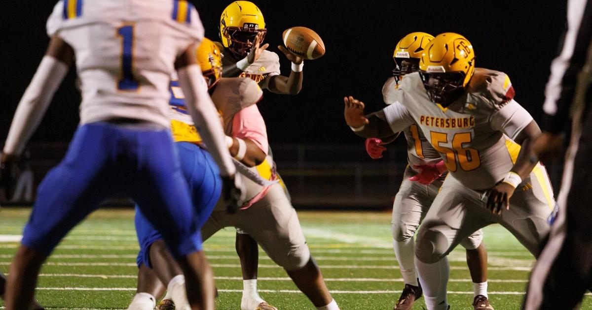 804Varsity's tweet photo. Teriq Drew, Micah Scott lead Petersburg defense in dominant shutout of rival Hopewell. ➡️ Find link to story in bio https://t.co/l1f1Xttp6A