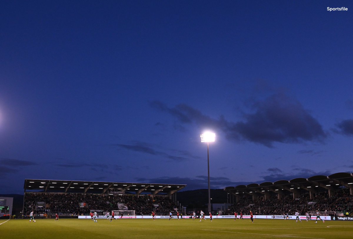 ShamrockRovers's tweet photo. Appreciation post 👏

As another league winning season comes to a close at Tallaght Stadium, we take a moment to thank our excellent team of matchday volunteers who consistently give their time and effort to make it work for everyone else 💚

Thank you and enjoy the celebrations ☘️