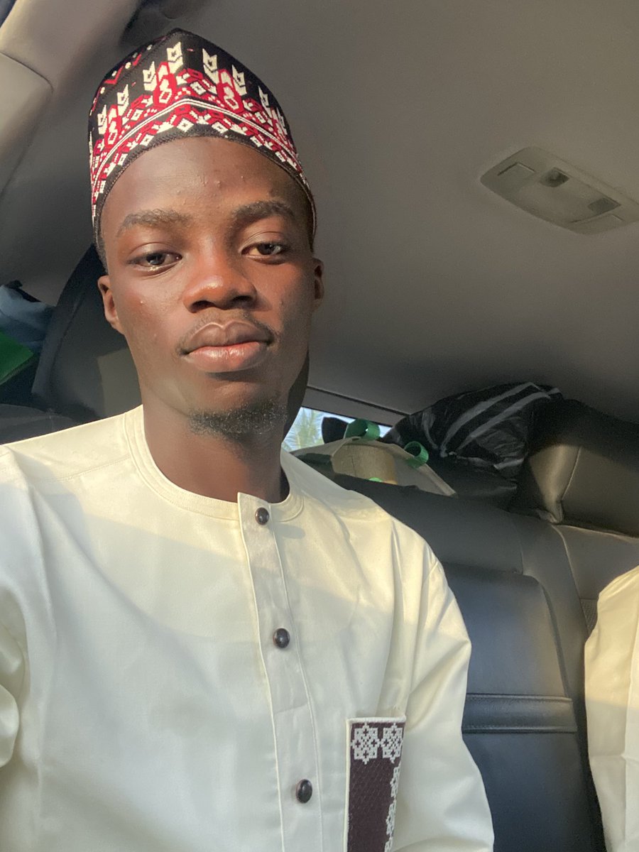 Heis_Tanny's tweet photo. My day, my grace, my new chapter. Alhamdulillah for another year! 🥂❤ https://t.co/lnQOuZhUti