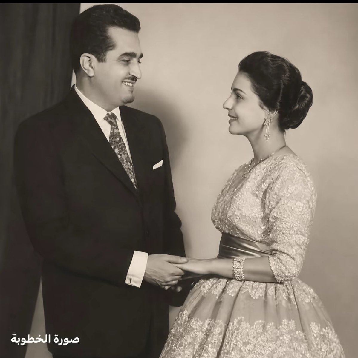 swjttcy's tweet photo. صور من زواج الملك فهد من السيدة صافيناز نور .. فستانها تصميم خاص من ديور 😍 https://t.co/F3qBOlaQ9X