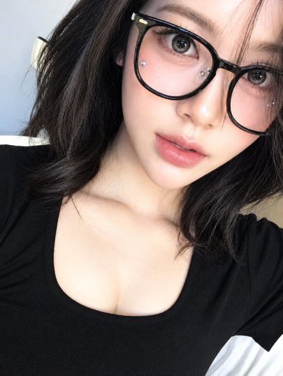 _S2Uuuu's tweet photo. Gilaa cakep bangetttt

#CARMEN https://t.co/cStFklChKo