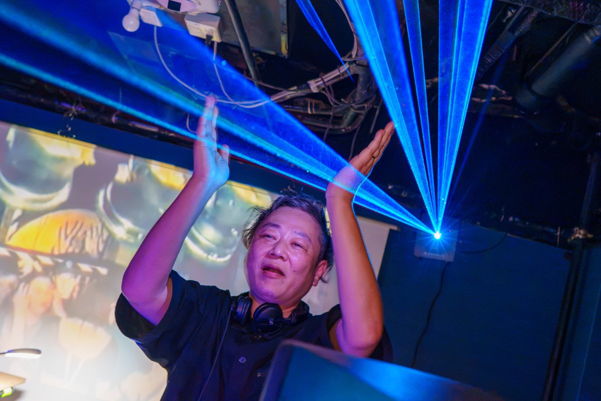 naosuke2629's tweet photo. #RM1003
記憶から薄れた頃にふとやってくる余韻。
DJ YOSHIYUKI &amp; KUWAGATA MC https://t.co/srBMzIrVbX