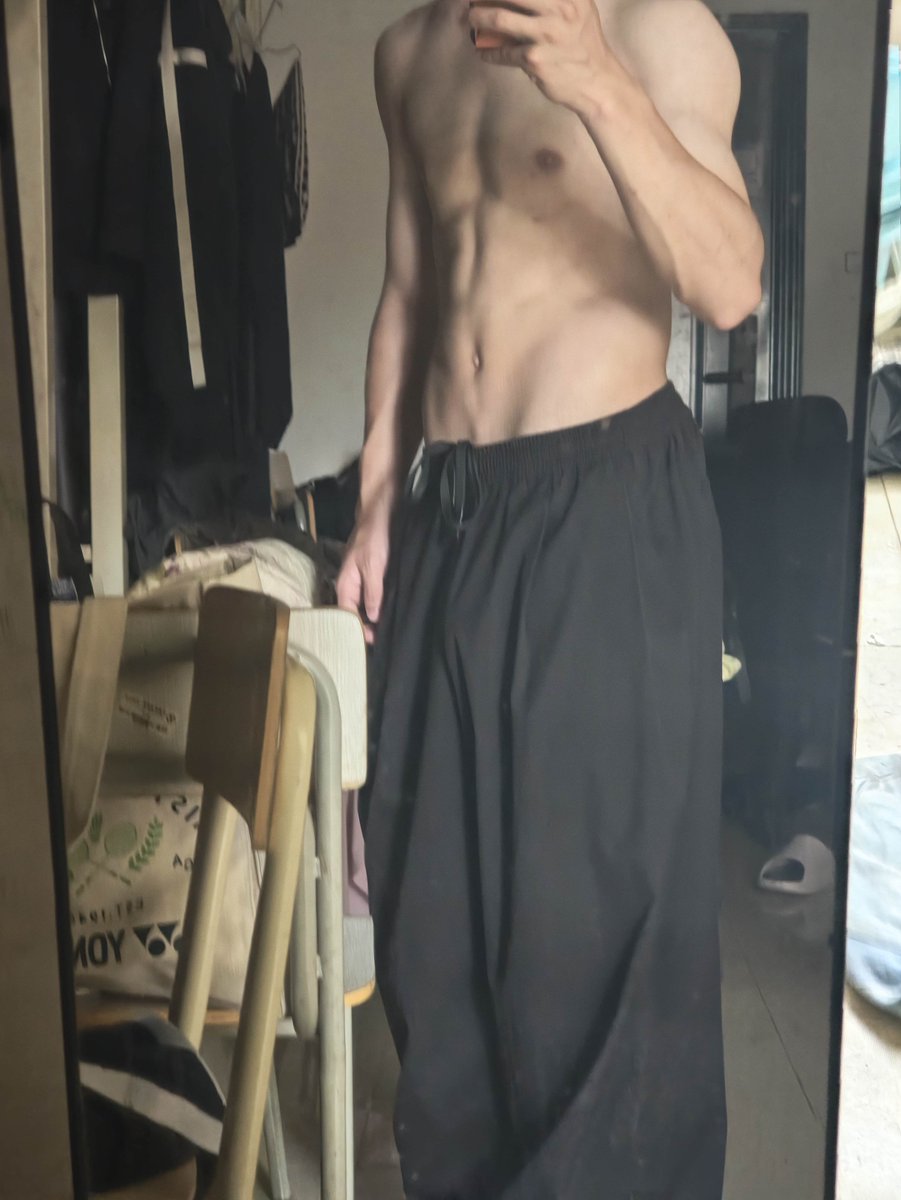 fa0zu's tweet photo. 找一个床搭子～只要同城的 https://t.co/BUOeDZDD10