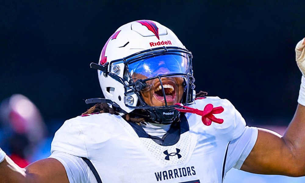 PrepsNet's tweet photo. Trent Seaborn Accounts for 5 TDs as Thompson Shuts Out Oak Mountain 42-0 | https://t.co/wSfBbMgppX https://t.co/6vX58bxibi