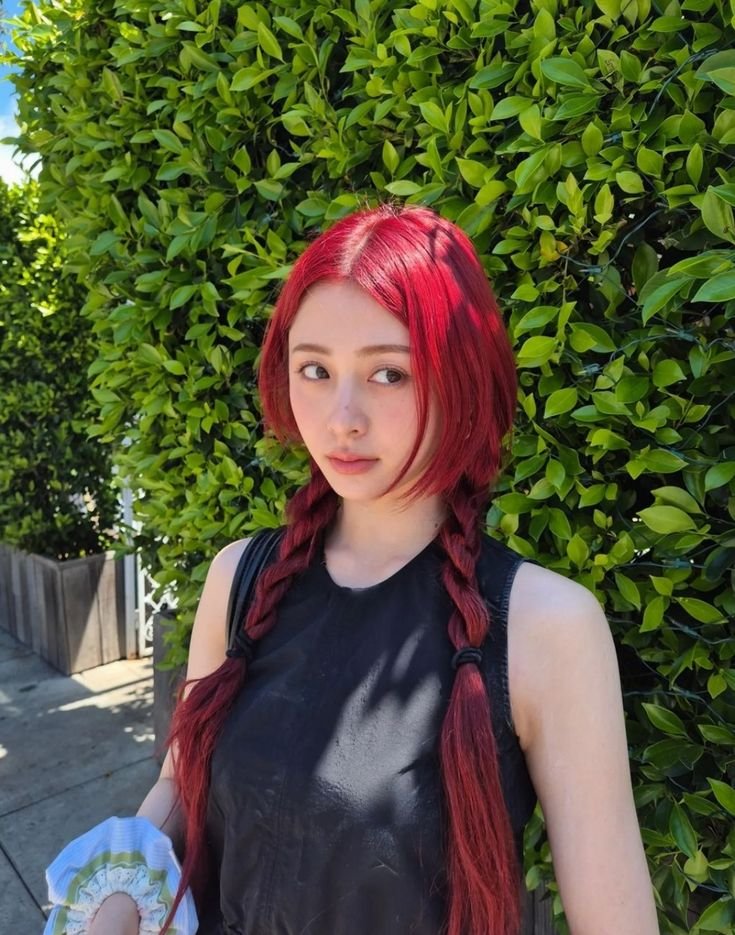 cest_delavie's tweet photo. ⠀

ㅤㅤmamma said "let's go out!", but she didn't say we will go pick grapes in the vineyard. 🥺ㅤ 
⠀ https://t.co/qLfYp5hQUw