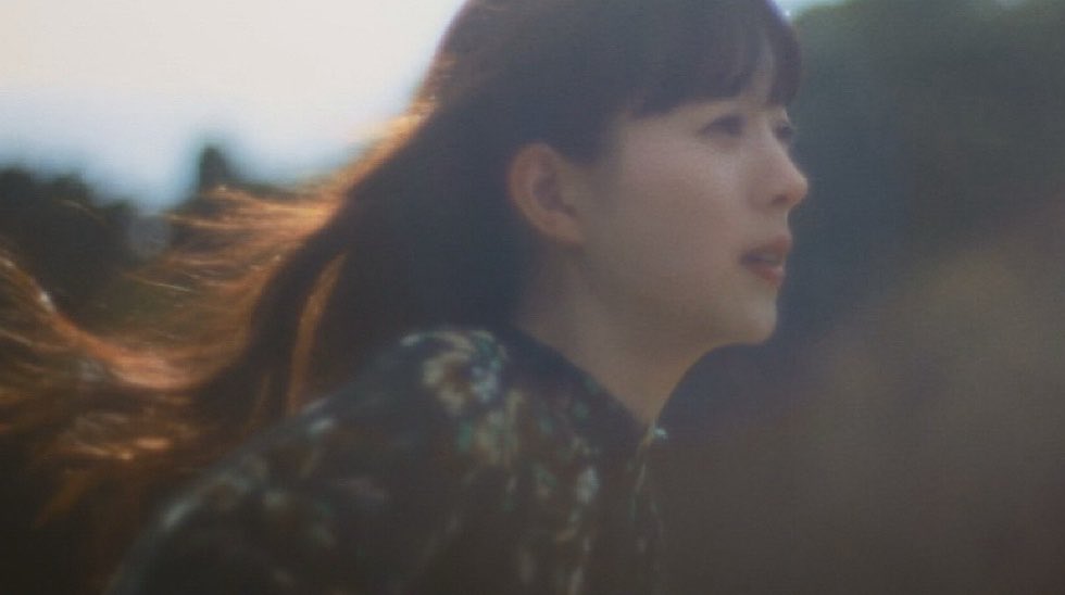 hina_ii211's tweet photo. Uruさんの『それなのに』
ミュージックビデオに出演させていただきました。

日常の中でふと感じる小さな感情や、大切な人との時間を描いたとても素敵な楽曲です。

ミュージックビデオでは、そんな「それなのに」の世界観の中で、様々な思いを胸に自転車で走り出していく姿を表現しています。

Uruさんの素敵な歌声とともにぜひご覧ください！

 #Uruさん 
 #それなのに 

https://t.co/mWk1o28qfg