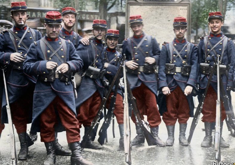 PeterSm47530584's tweet photo. On October 24, 1914, the BEF was reaching its physical breaking point. Recognising that the British could not hold indefinitely. French General Ferdinand Foch agreed to reinforce the sector, deploying the French IX Corps to Ypres to relieve some of the bleeding British units. https://t.co/byFgXq96w3