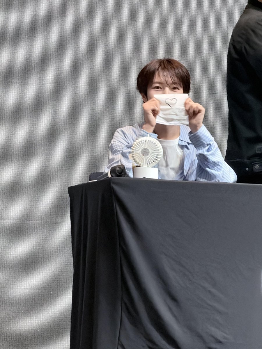 lemeowle's tweet photo. 런쥔님너무깜찍하시다... https://t.co/UBAHlhIPK3